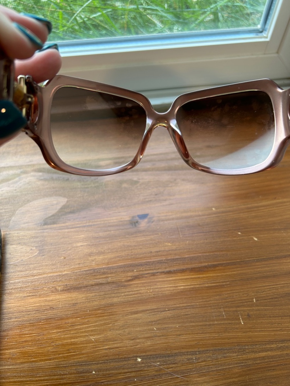 Gucci Women's Brown Gradient Oversized Square Sunglasses - Picture 6 of 8